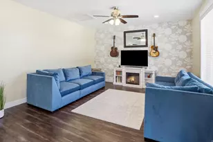 2113 E 1200 N, Layton, UT 84040 - Photo 8