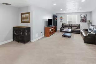 2113 E 1200 N, Layton, UT 84040 - Photo 36