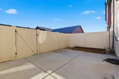 282 Cascade Ct, Saratoga Springs, UT 84045 - Photo 32