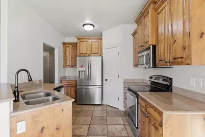 282 Cascade Ct, Saratoga Springs, UT 84045 - Photo 12