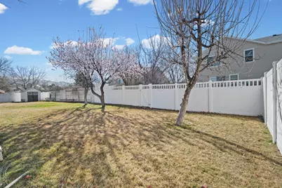 88 E Aparicio Dr, Tooele, UT 84074 - Photo 26