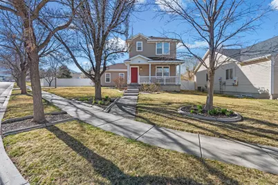 88 E Aparicio Dr, Tooele, UT 84074 - Photo 2