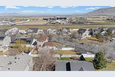 88 E Aparicio Dr, Tooele, UT 84074 - Photo 38