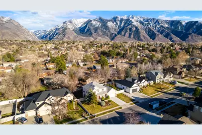 9525 S Carriage Chase Ln, Sandy, UT 84092 - Photo 38