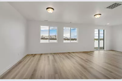 1559 N 1190 W #113, Salem, UT 84653 - Photo 2