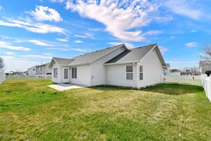 2530 N 350 W, Harrisville, UT 84414 - Photo 16