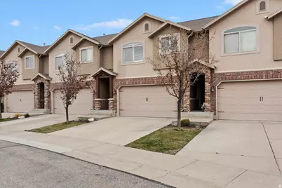 1818 W 5050 S, Roy, UT 84067 - Photo 2