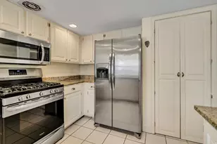 1740 E 4900 S, Holladay, UT 84117 - Photo 6