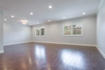 2718 S Highland Dr #2, Salt Lake City, UT 84106 - Photo 12