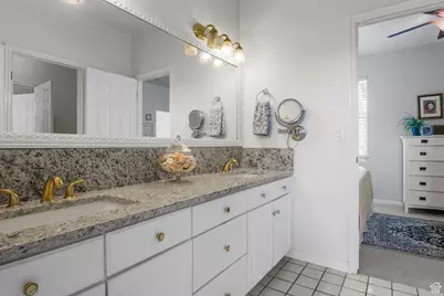 2016 E Graystone Ln S, Draper, UT 84020 - Photo 28