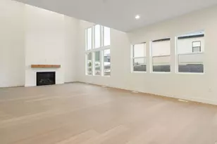 447 N Pinnacle Ln, Saratoga Springs, UT 84045 - Photo 2