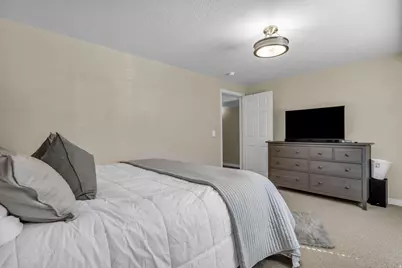 2158 E Bald Eagle Ct S, Draper, UT 84020 - Photo 32