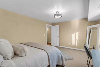 2158 E Bald Eagle Ct S, Draper (UT Cnty), UT 84020 - Photo 32