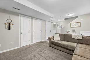 2464 N Charleston Ave, Harrisville, UT 84414 - Photo 10