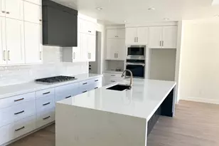 2053 S 350 E, Bountiful, UT 84010 - Photo 4