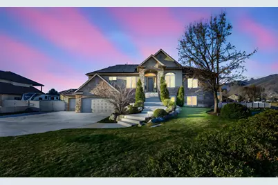 1882 W Old Fort Cir, Farmington, UT 84025 - Photo 2