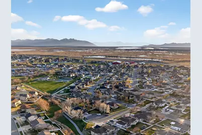 1882 W Old Fort Cir, Farmington, UT 84025 - Photo 54