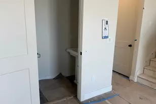 653 E Ryegrass Dr, Eagle Mountain, UT 84005 - Photo 6