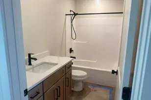 653 E Ryegrass Dr, Eagle Mountain, UT 84005 - Photo 14