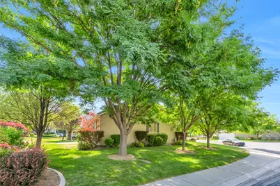 4568 W Temple Shadows Dr, Cedar Hills, UT 84062 - Photo 42