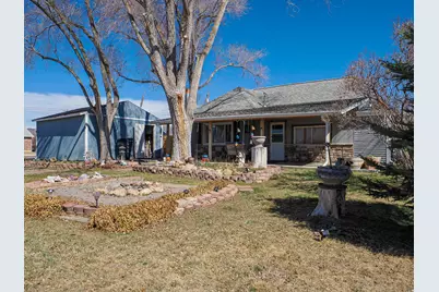 590 E 200 S, Mount Pleasant, UT 84647 - Photo 8