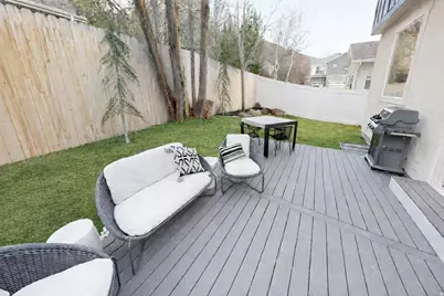 11779 S Windcroft Ct E, Sandy, UT 84092 - Photo 40