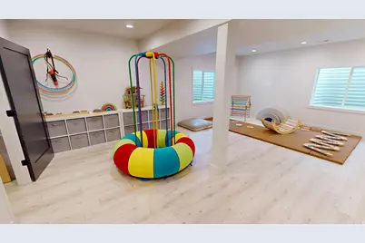 11779 S Windcroft Ct E, Sandy, UT 84092 - Photo 30