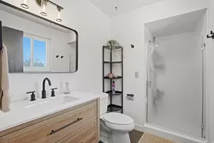 2853 E Willow Hills Dr, Sandy, UT 84093 - Photo 22