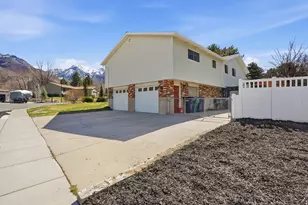 2853 E Willow Hills Dr, Sandy, UT 84093 - Photo 38