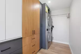 2853 E Willow Hills Dr, Sandy, UT 84093 - Photo 14