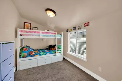 279 W Pacific Dr, American Fork, UT 84003 - Photo 12