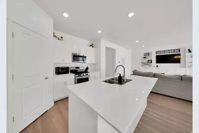 809 N Cold Pond Ave, Lehi, UT 84043 - Photo 12