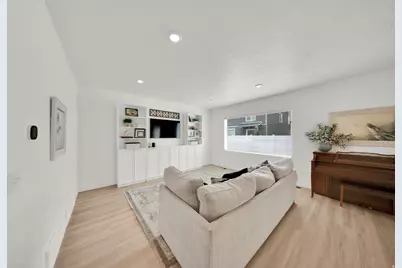 809 N Cold Pond Ave, Lehi, UT 84043 - Photo 8