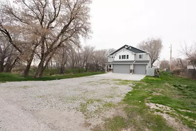2185 N 3900 W, Corinne, UT 84307 - Photo 4
