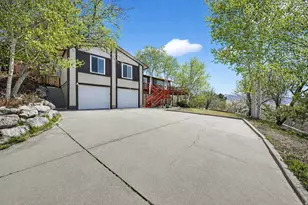 1290 Oakridge Dr, Centerville, UT 84014 - Photo 2