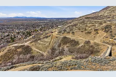 1290 Oakridge Dr, Centerville, UT 84014 - Photo 48