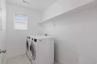 1614 W Parkview Dr, Syracuse, UT 84075 - Photo 32