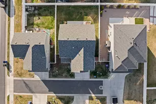 1614 W Parkview Dr, Syracuse, UT 84075 - Photo 46