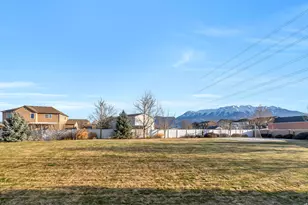 326 W Shoreline Ct, Vineyard, UT 84059 - Photo 52