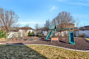 326 W Shoreline Ct, Vineyard, UT 84059 - Photo 48