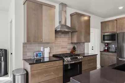 1088 W Audrey Ln #21, Woods Cross, UT 84087 - Photo 12