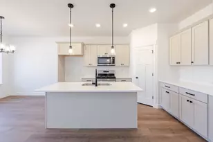 5318 S Acacia Dr, Mapleton, UT 84664 - Photo 4