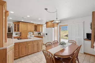 4151 S 3100 E, Holladay, UT 84124 - Photo 8