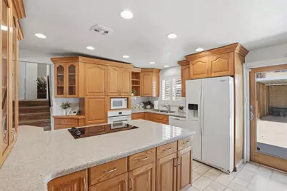 4151 S 3100 E, Holladay, UT 84124 - Photo 4