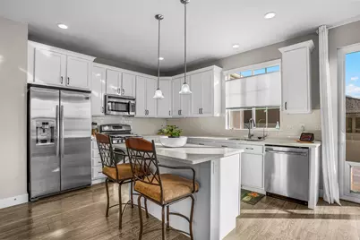 2162 W Kimber Ln, Riverton, UT 84065 - Photo 4