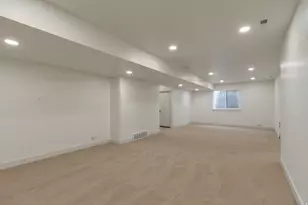 2132 N 725 W, Centerville, UT 84014 - Photo 36