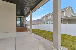 2132 N 725 W, Centerville, UT 84014 - Photo 42