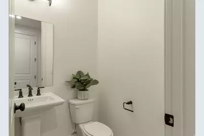 2132 N 725 W, Centerville, UT 84014 - Photo 14