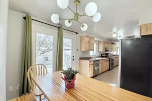 2020 E 3500 S, Vernal, UT 84078 - Photo 2