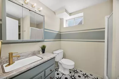 1672 N 1560 E, North Logan, UT 84341 - Photo 38